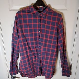 Gap casual lightweight button down shirt